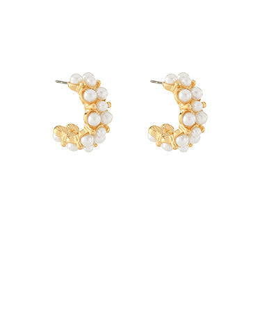 Pretty Pearl Earrings