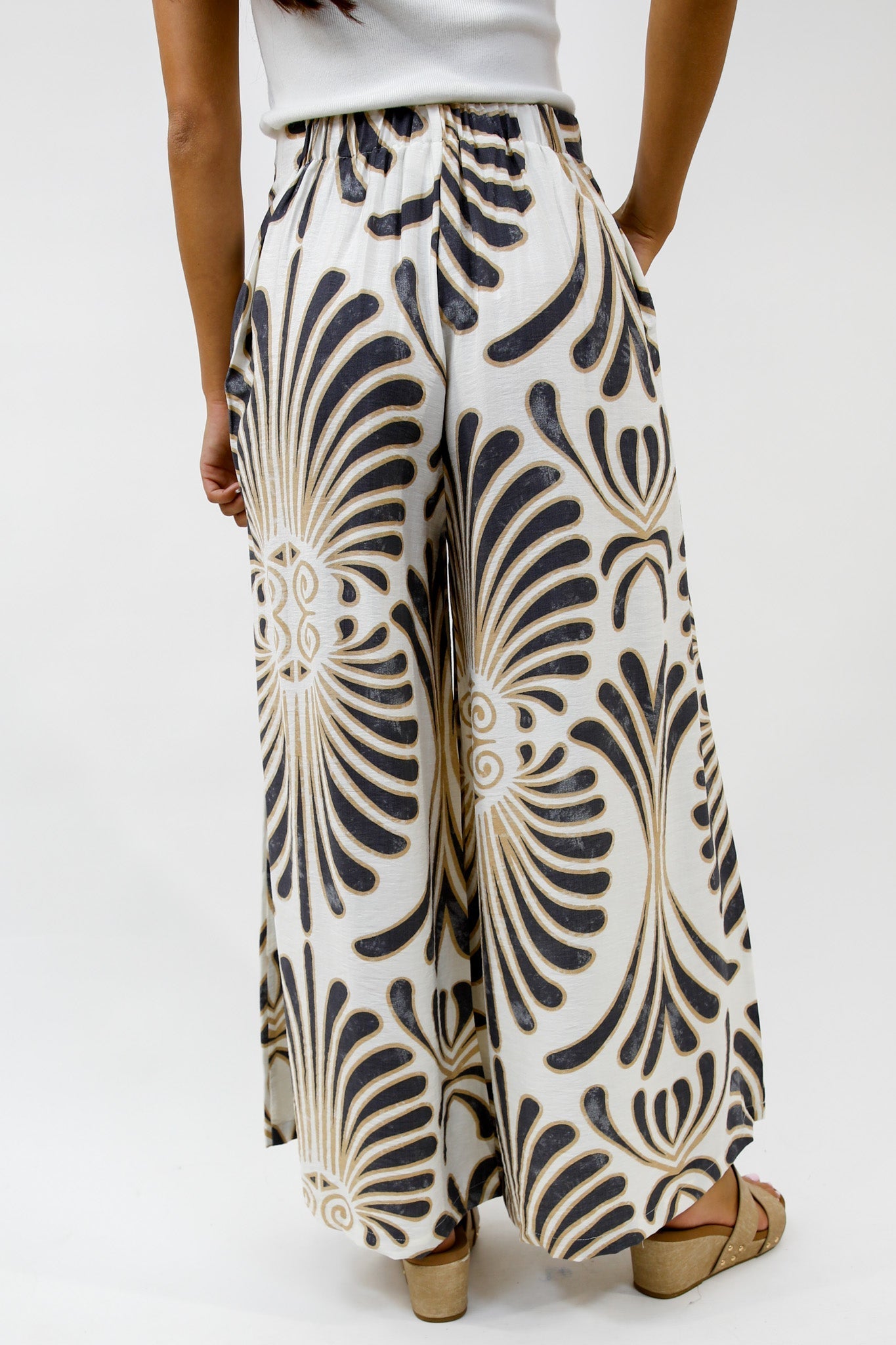 Boho Chic Wide-Leg Printed Pants